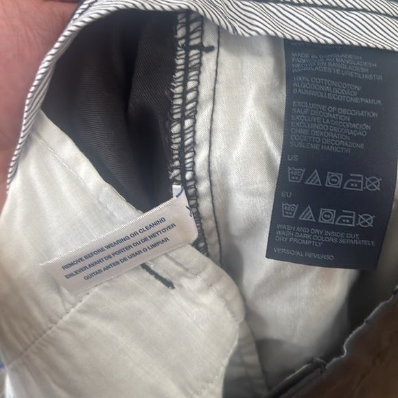 Tommy Hilfiger— casual pants size 44W X 30L - Picture 4 of 5